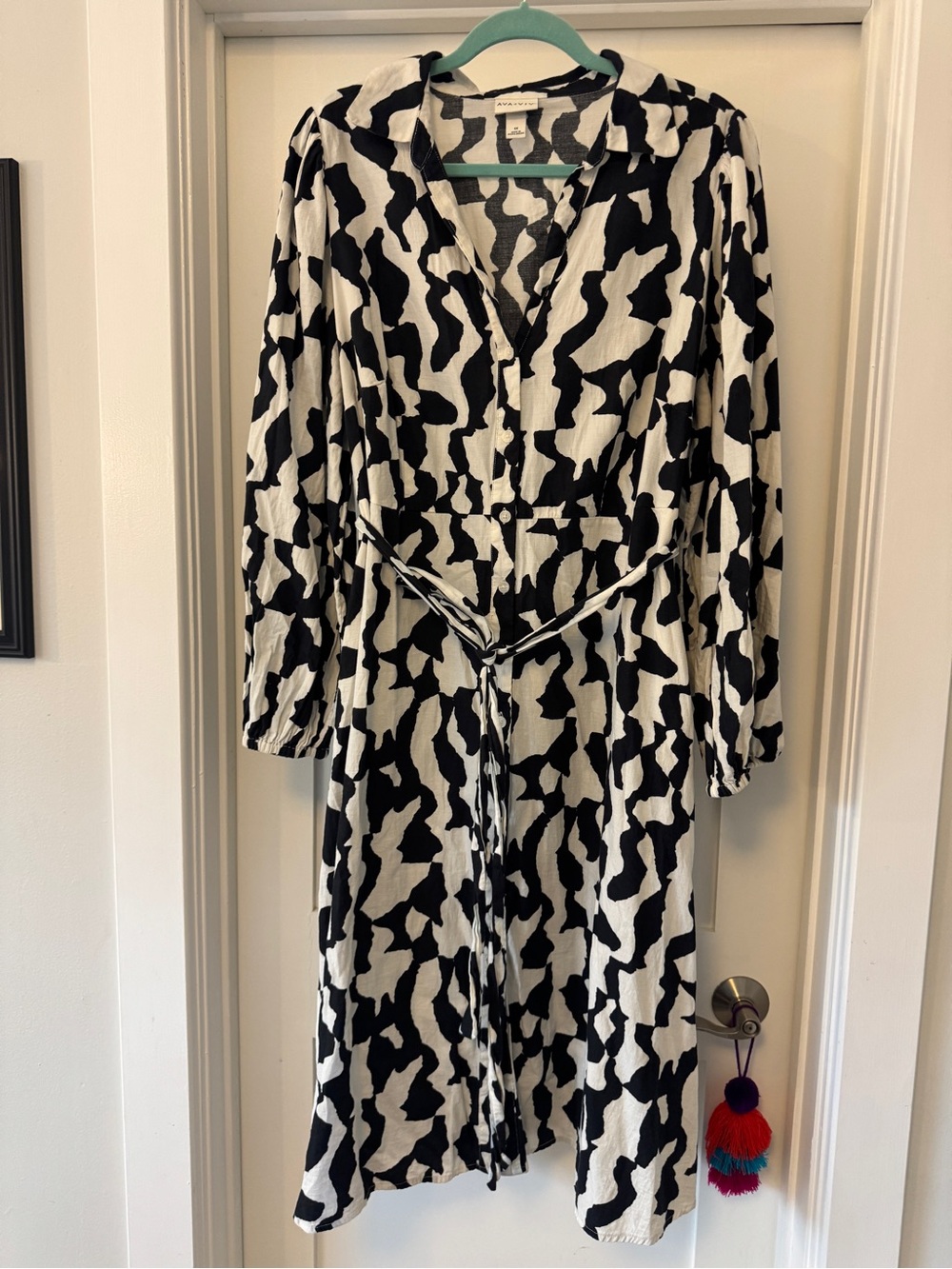 Black & White Printed Tie-Waist Dress
